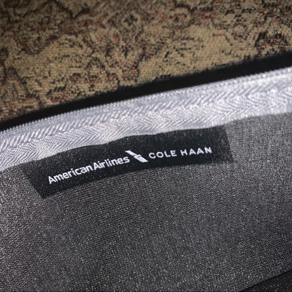 American Airlines Cole Hahn Amenity Kit Gem